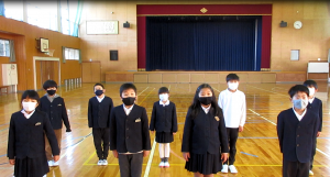 代表の児童が感謝のメッセージを伝えました
